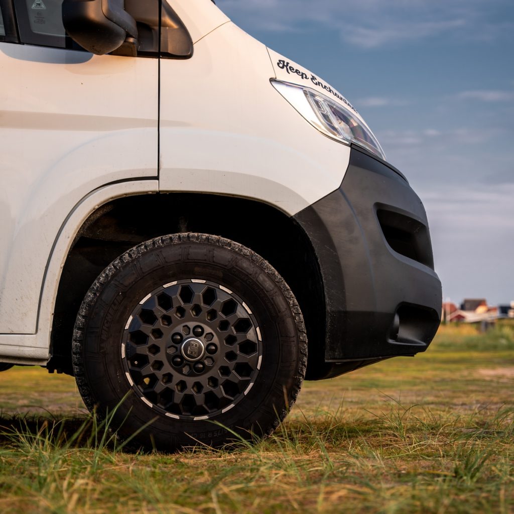 OZ Racing Salone del Camper di Parma stand E 044 E-MTB E-Raid