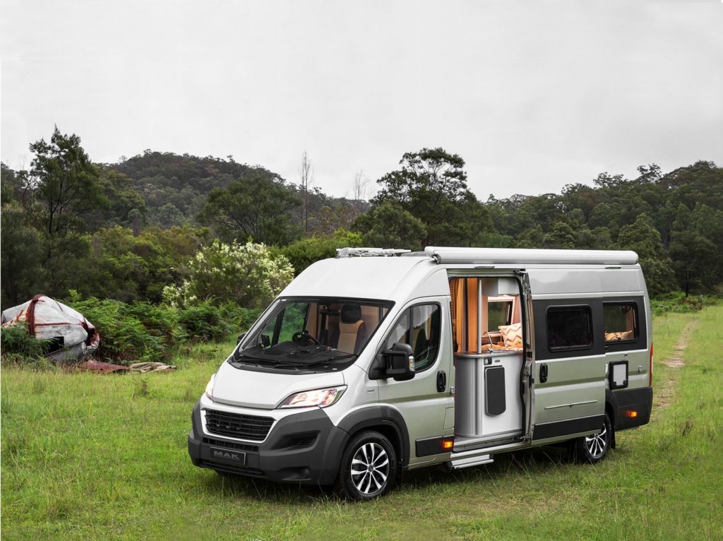 MAK ha partecipato al Salone del Camper 2023 di Parma, appena concluso, con uno stand in cui ha mostrato ruote, kit ruota di scorta, calze da neve e catene.