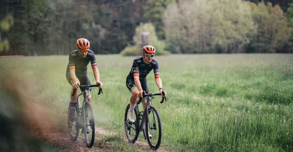 Schwalbe ciclocross X-One R e X-One RS, il nuovo duo pneumatici copretoni gomme bici bicicletta prezzo misure mescola Souplesse V-Guard